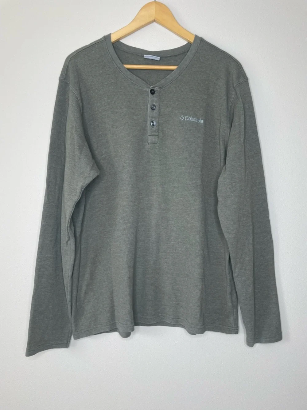 Columbia Men's Green Long Sleeve Thermal Henley